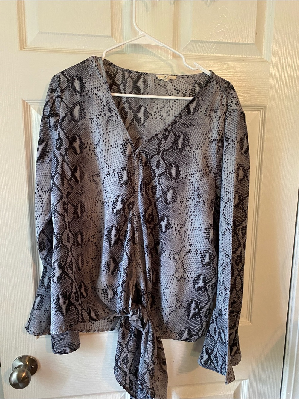 Entro Women’s Snakeskin Print Tie-Front Blouse - Gray